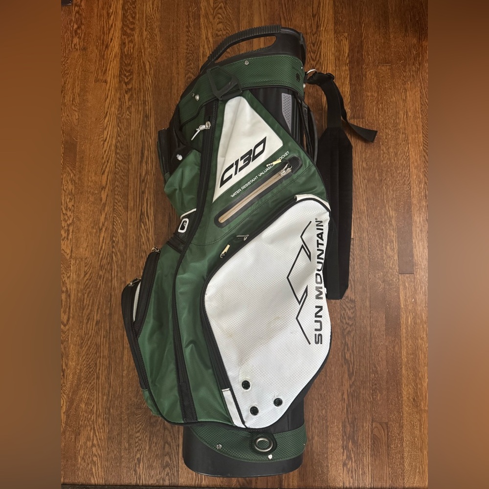 New Sun Mountain 2025 C-130
Cart Golf Bag 14 Way Top Pick C130 Green& white.